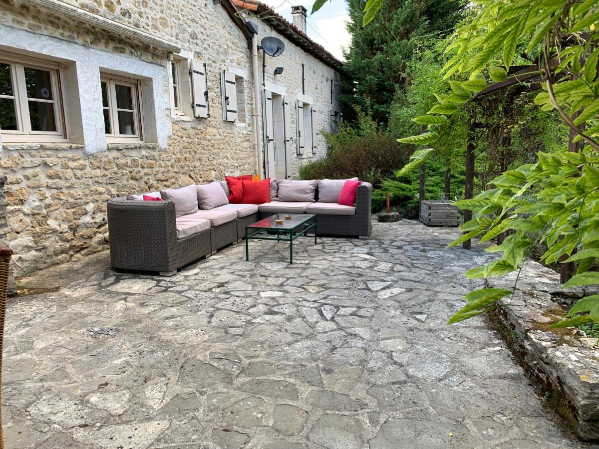 Uniquely Private Holiday Villa In The Charente Puyreaux Eksteriør bilde