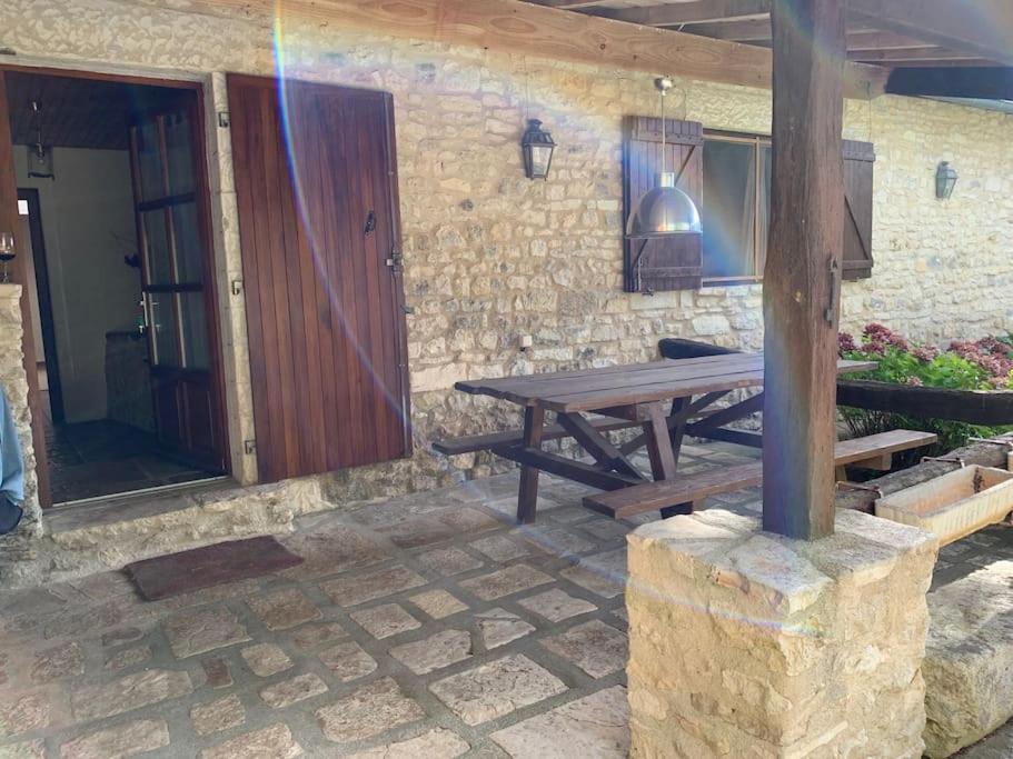 Uniquely Private Holiday Villa In The Charente Puyreaux Eksteriør bilde