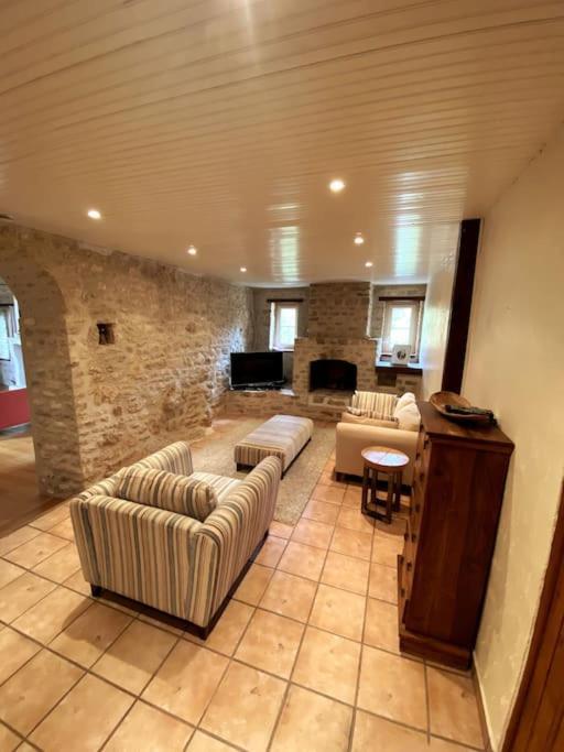 Uniquely Private Holiday Villa In The Charente Puyreaux Eksteriør bilde