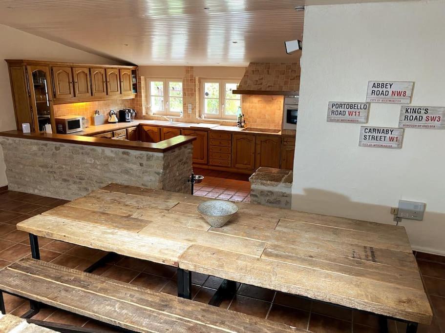 Uniquely Private Holiday Villa In The Charente Puyreaux Eksteriør bilde