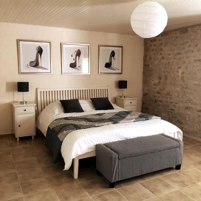 Uniquely Private Holiday Villa In The Charente Puyreaux Eksteriør bilde