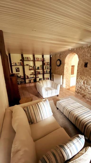 Uniquely Private Holiday Villa In The Charente Puyreaux Eksteriør bilde
