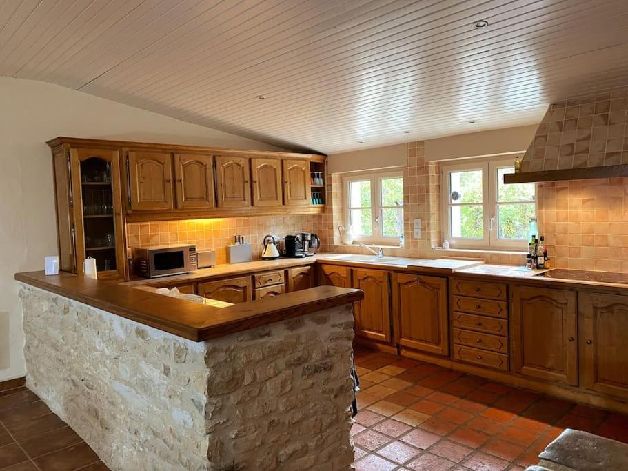 Uniquely Private Holiday Villa In The Charente Puyreaux Eksteriør bilde