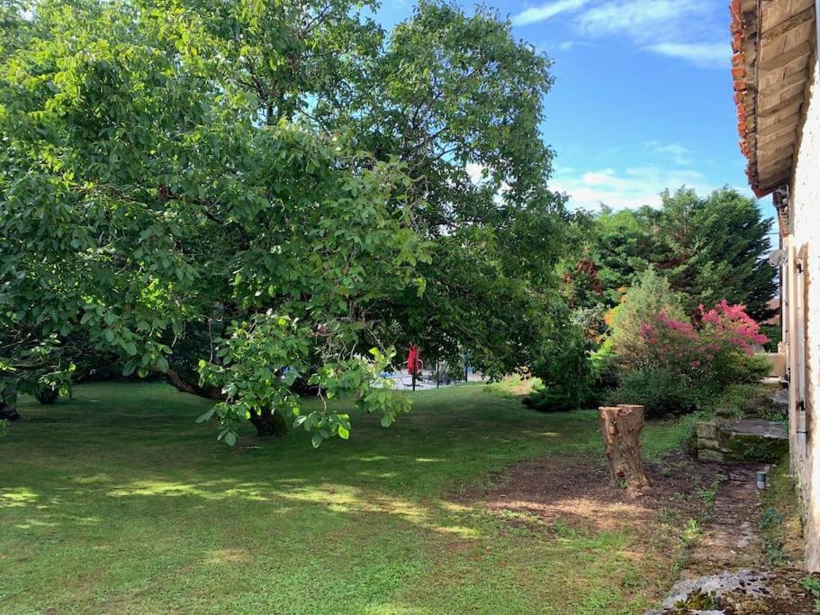 Uniquely Private Holiday Villa In The Charente Puyreaux Eksteriør bilde